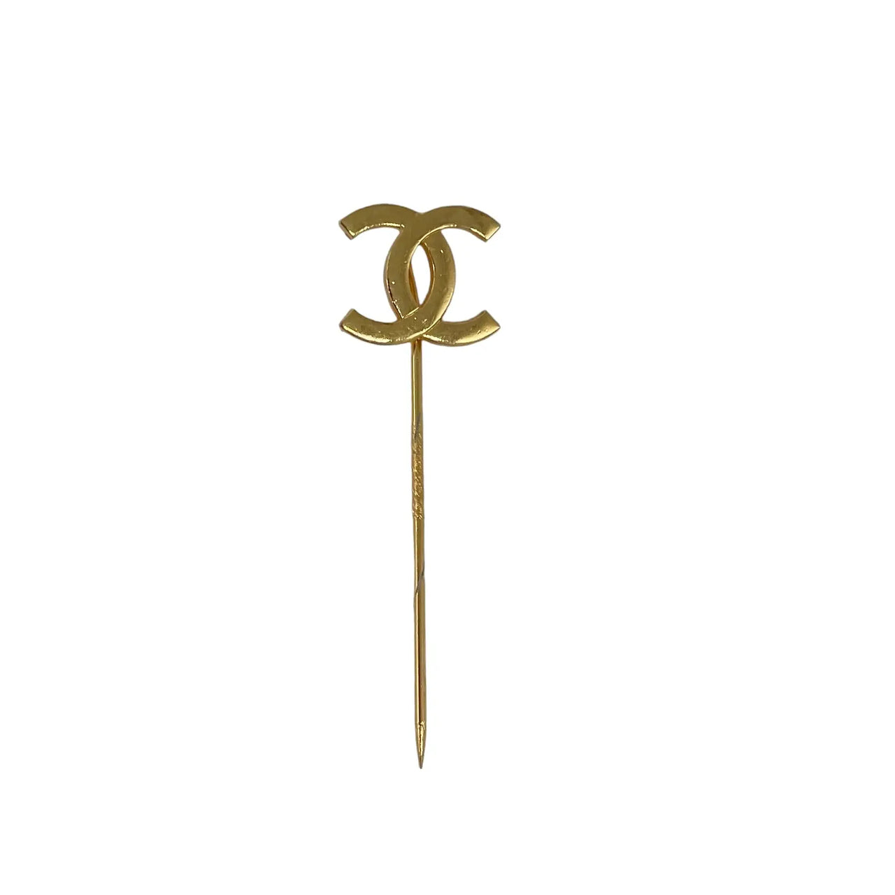 Chanel Vintage Massive Iconic Gold Toned Curb Chain Logo Brooch at 1stDibs
