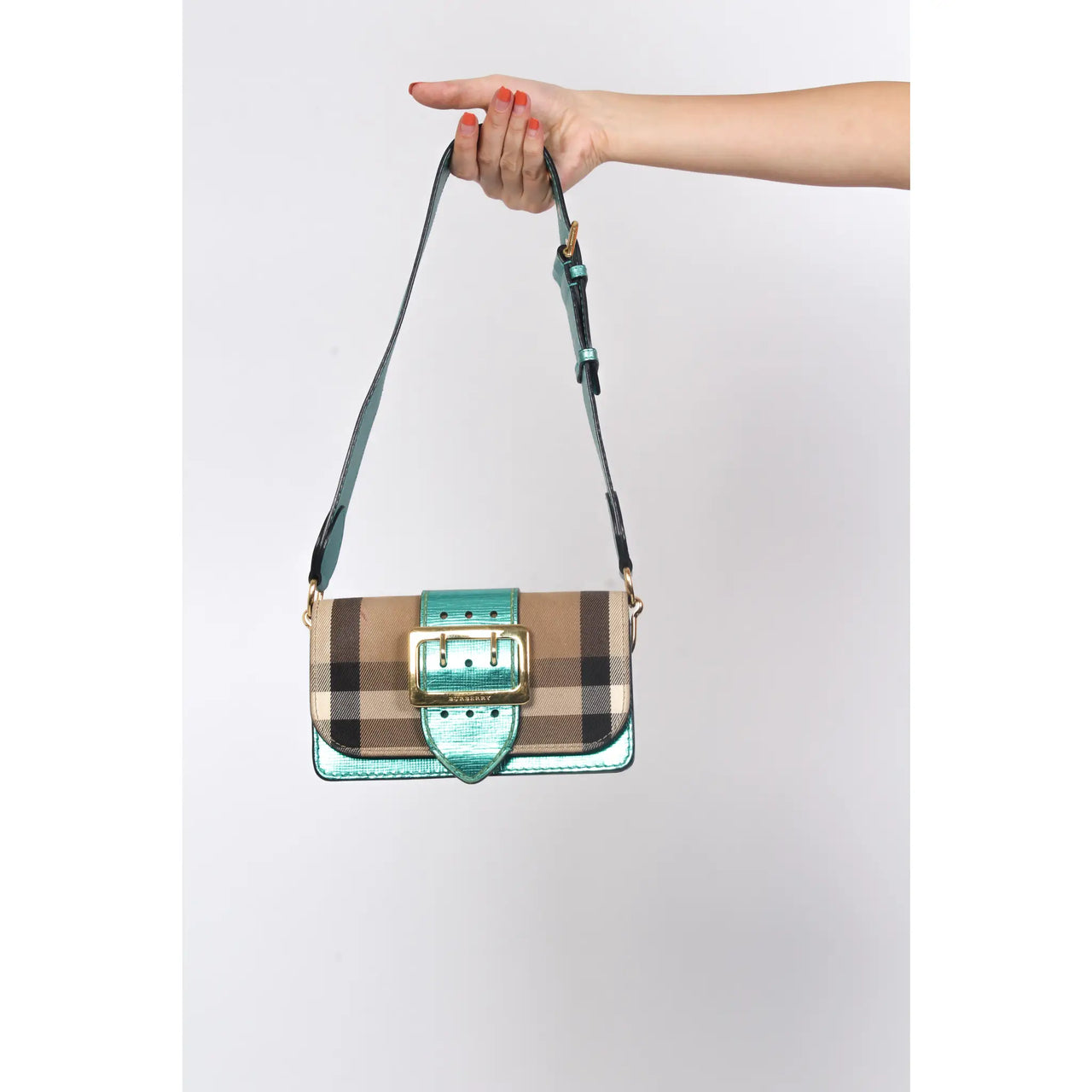 Burberry the buckle outlet