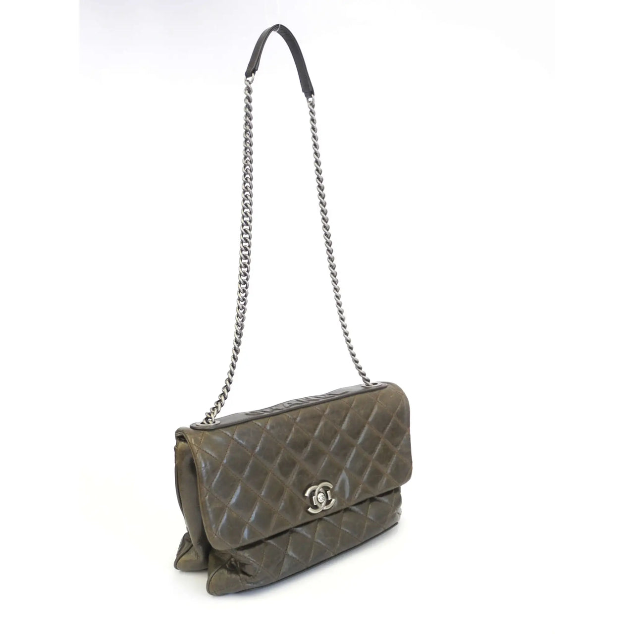 Chanel Bag Guide Phân biệt giữa túi Classic Flap 1112 và Reissue 255